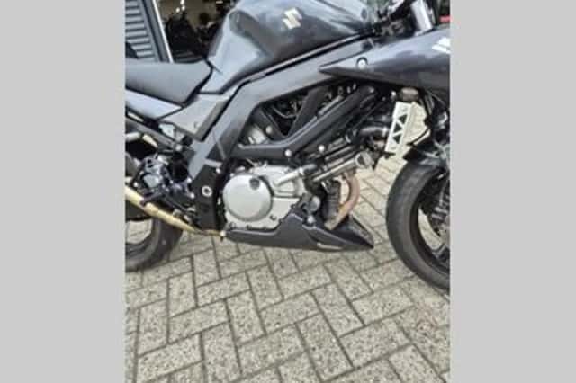 Suzuki SV650S (2006) thumbnail 3
