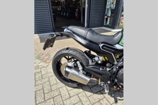 Benelli Leoncino 800 (2022) thumbnail 2