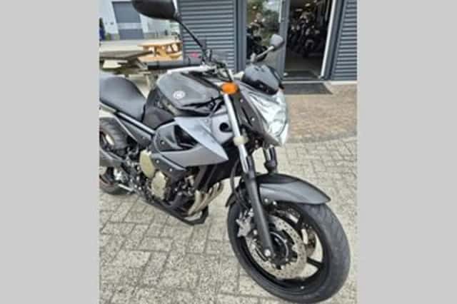 Yamaha XJ6 (2010) thumbnail 2