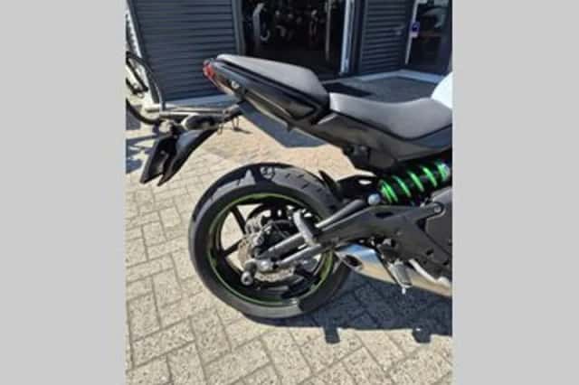 Kawasaki ER-6n (2015) thumbnail 6