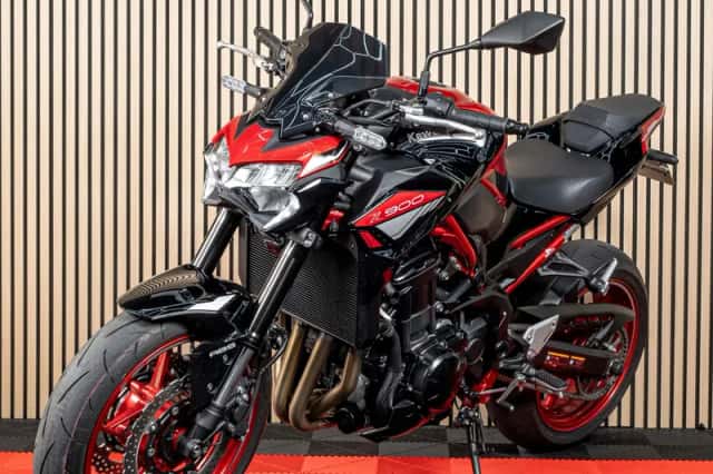 Kawasaki Z900 (2024) thumbnail 1