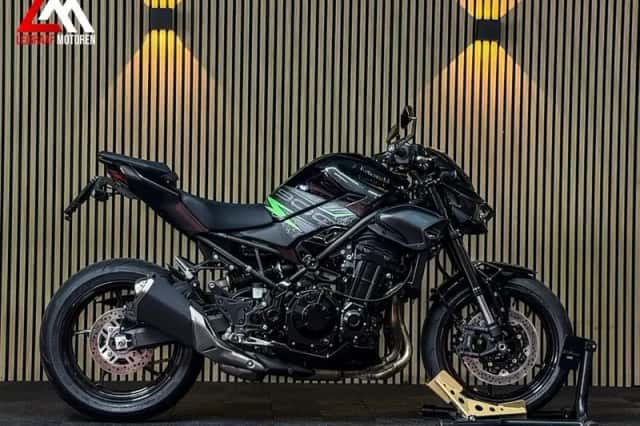 Kawasaki Z900 (2026) thumbnail 2