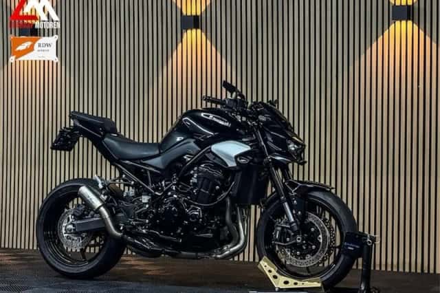 Kawasaki Z900 (2025) thumbnail 1