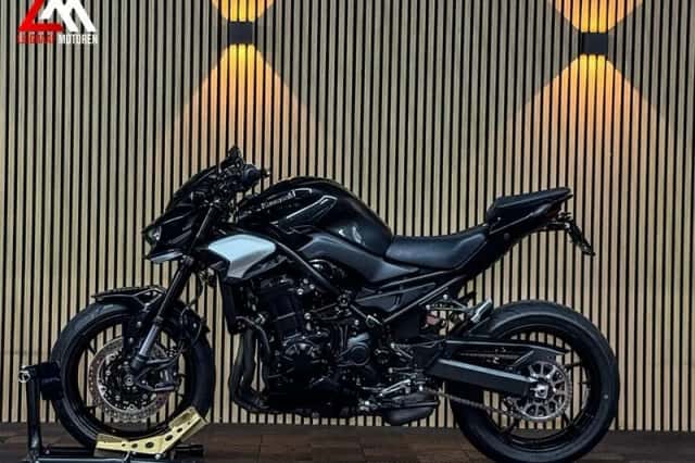 Kawasaki Z900 (2025) thumbnail 6