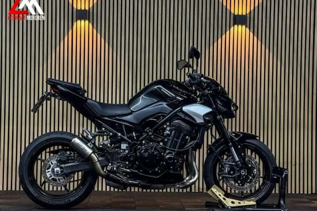 Kawasaki Z900 (2025) thumbnail 2
