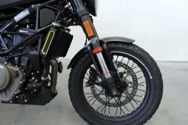 Husqvarna Svartpilen 401 (2022) thumbnail 6