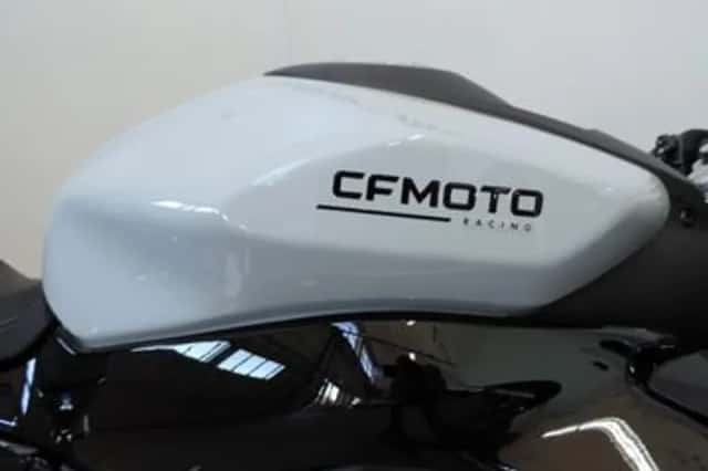 CFMoto 675SR-R (2026) thumbnail 6