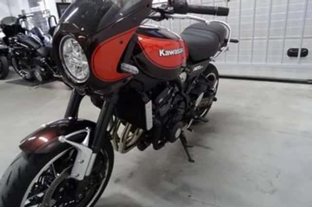Kawasaki Z900RS (2018) thumbnail 3