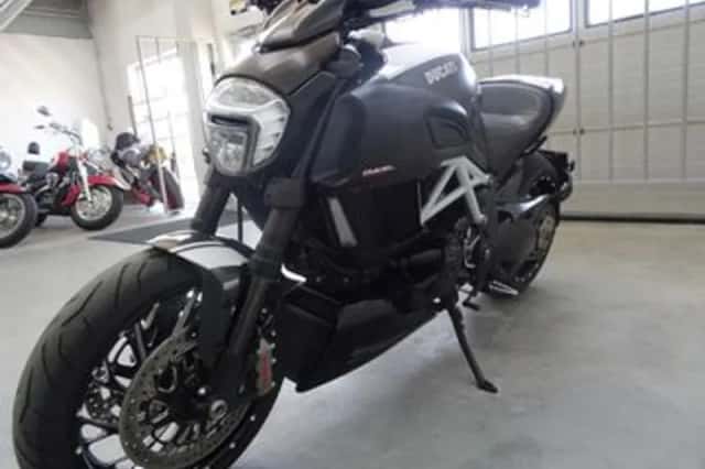 Ducati Diavel (2014) thumbnail 3