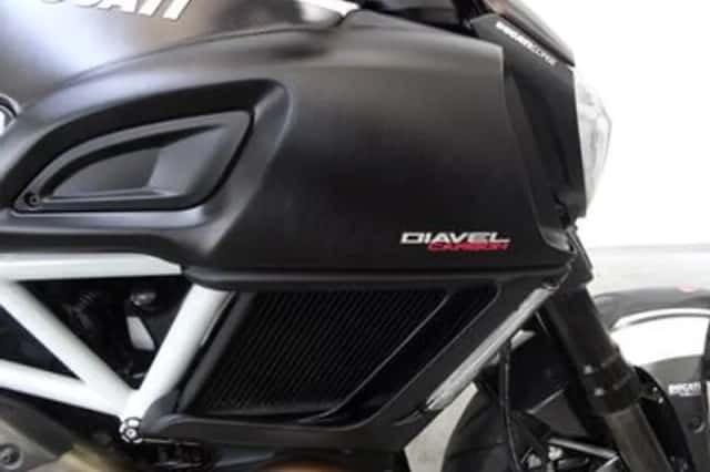 Ducati Diavel (2014) thumbnail 6