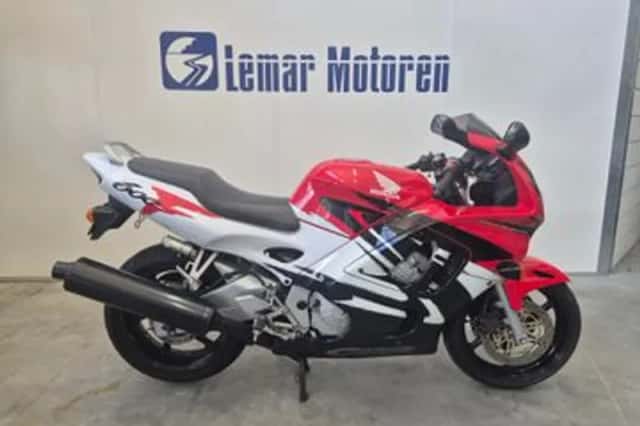 Honda CBR600F (1997) thumbnail 1