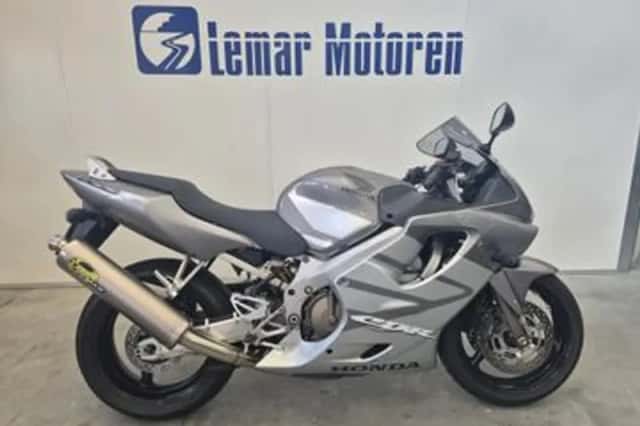 Honda CBR600F (2005) thumbnail 1