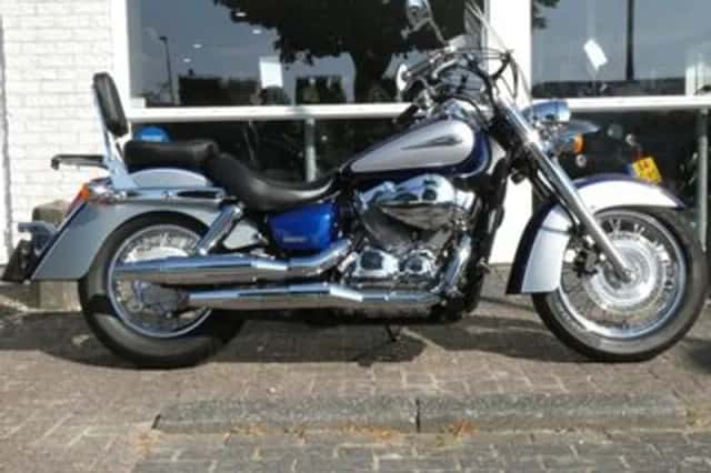 Honda VT 750C2 Shadow (2009) thumbnail 1