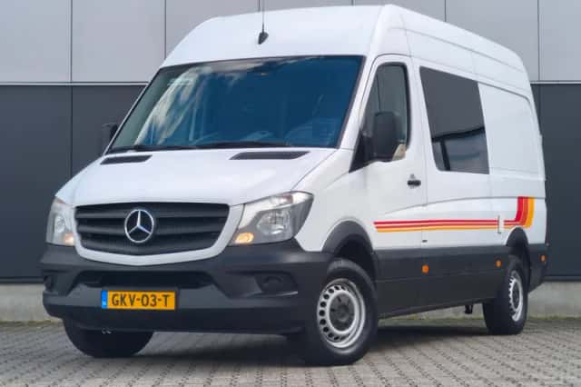 Mercedes-Benz Sprinter (2016) thumbnail 1