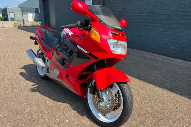 Honda CBR 1000 F (1990) thumbnail 5