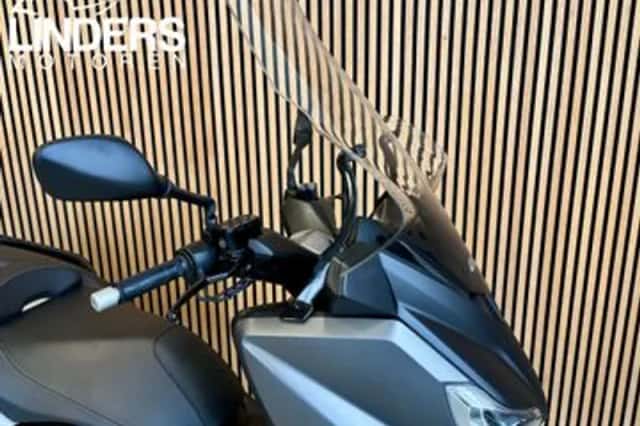 Yamaha X MAX 400 (2018) thumbnail 2