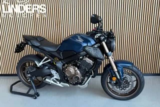 Honda CB650R (2021) thumbnail 1
