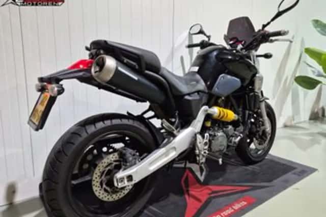 Yamaha MT-03 (2006) thumbnail 2