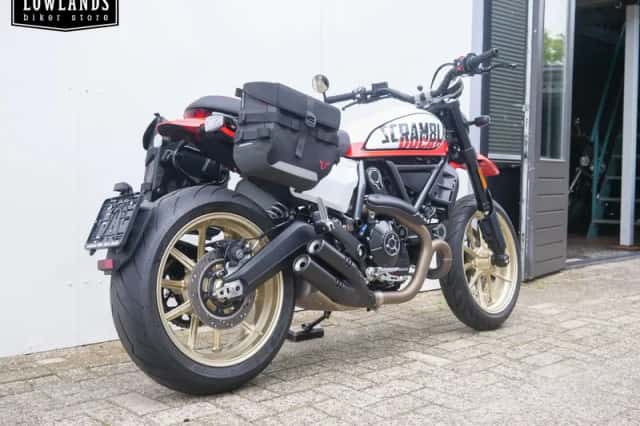 Ducati Scrambler (2022) thumbnail 6