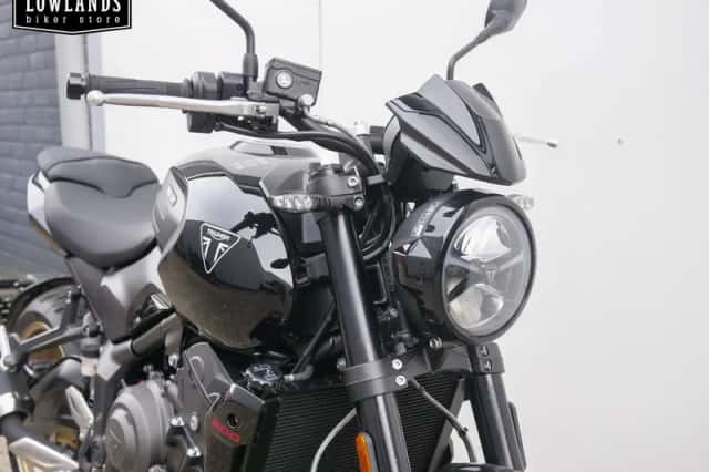 Triumph Trident 800 (2026) thumbnail 3
