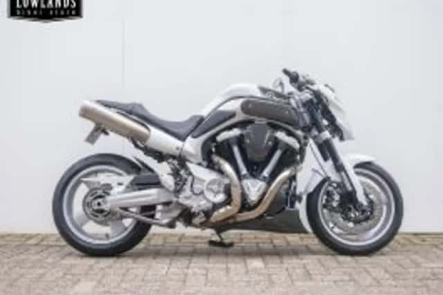 Yamaha MT-01 (2006) thumbnail 1
