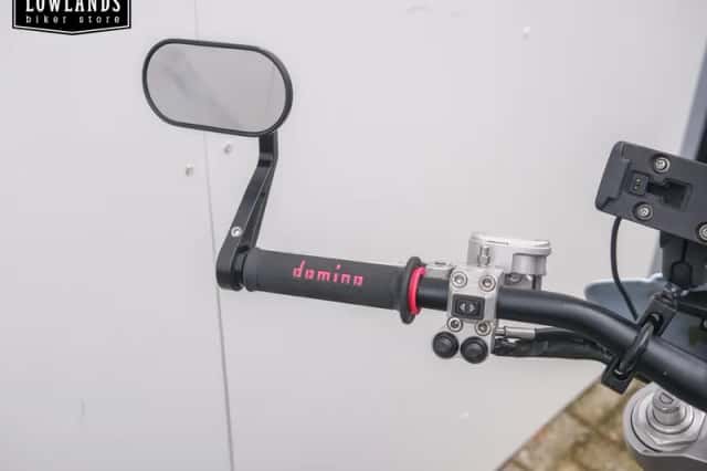 Yamaha MT-01 (2006) thumbnail 4