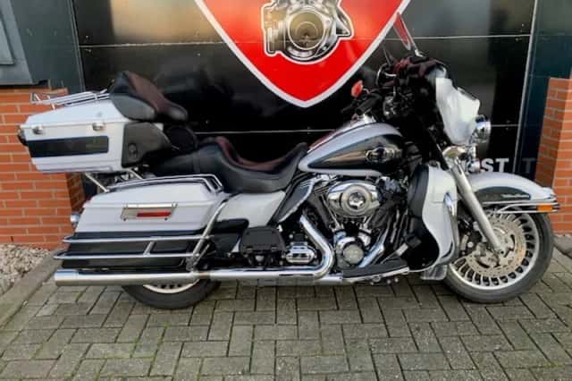 Harley-Davidson ULTRA ELECTRA (2010) thumbnail 2