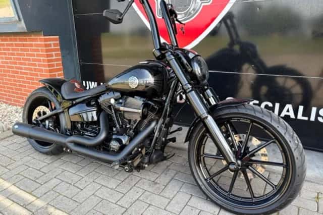 Harley-Davidson Softail Breakout (2013) thumbnail 3