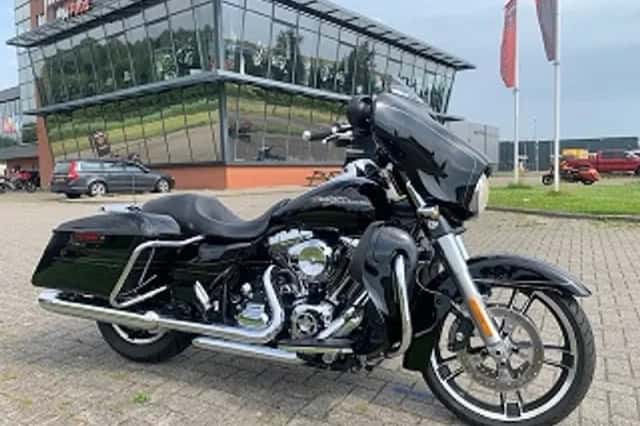 Harley-Davidson Street Glide (2014) thumbnail 1