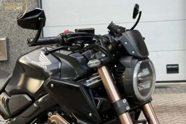 Honda CB650R (2021) thumbnail 3