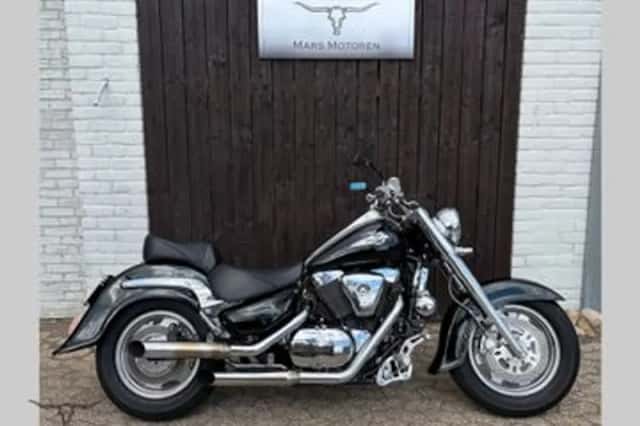 Suzuki VL 1500 Intruder (1998) thumbnail 1