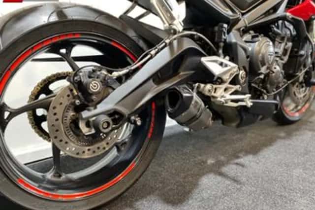 Triumph Street Triple 765S (2017) thumbnail 5