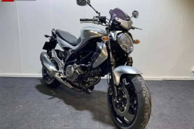 Suzuki SFV 650 Gladius (2012) thumbnail 1