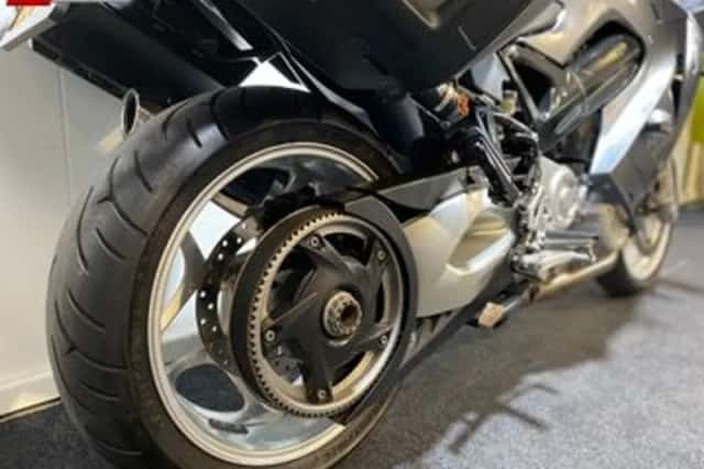 BMW F 800 ST (2008) thumbnail 5