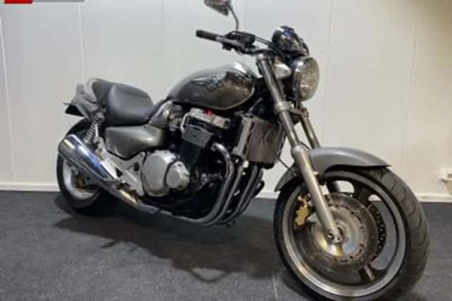 Honda CB 1300 (1997) thumbnail 1
