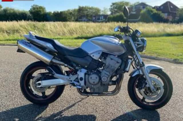 Honda CB 900 F Hornet (2005) thumbnail 2