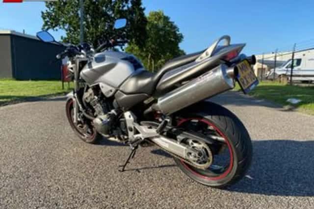Honda CB 900 F Hornet (2005) thumbnail 6