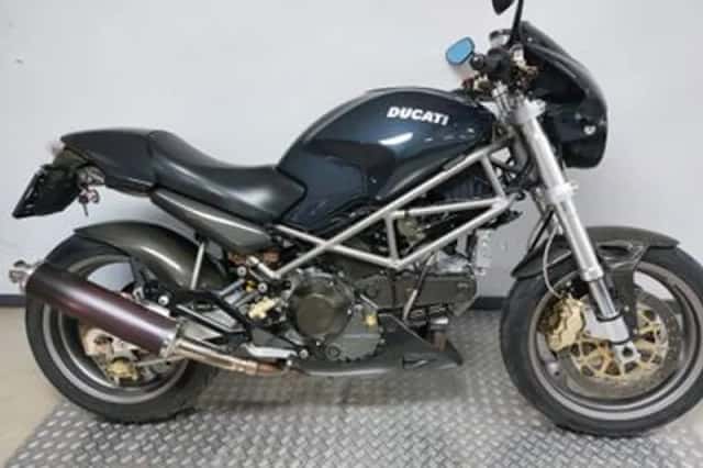 Ducati M 900 I.e. Metallic (2000) thumbnail 1
