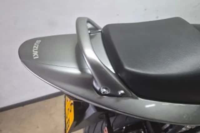 Suzuki Bandit 650 (2010) thumbnail 5