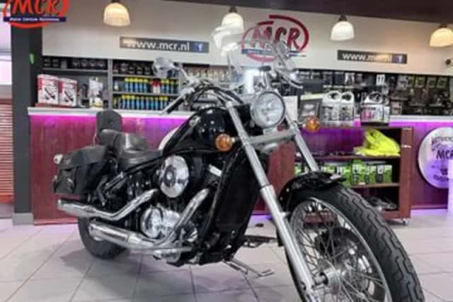 Kawasaki VN 800 Classic (1998) thumbnail 1