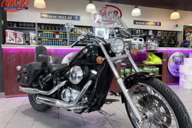Kawasaki VN 800 Classic (1998) thumbnail 2