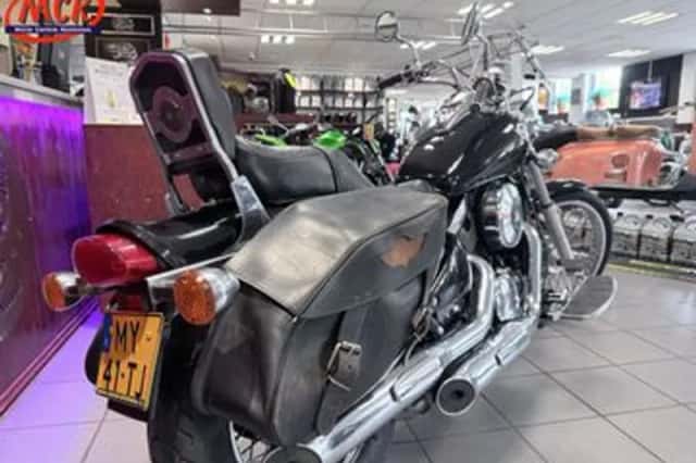 Kawasaki VN 800 Classic (1998) thumbnail 4