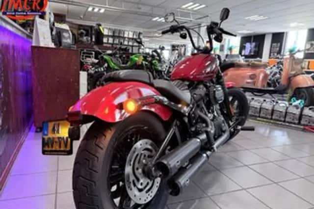 Harley-Davidson Street Bob (2022) thumbnail 2