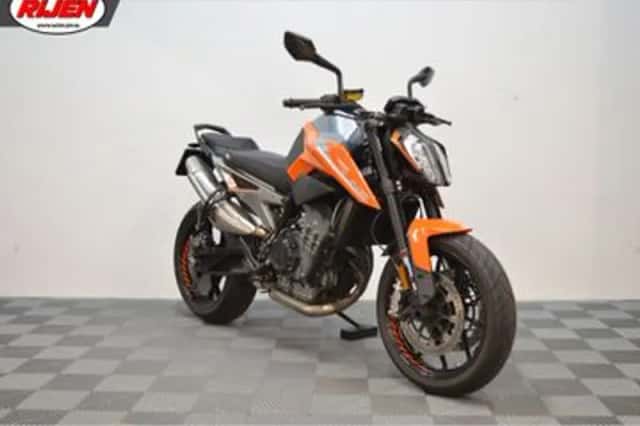 KTM 790 Duke (2020) thumbnail 4