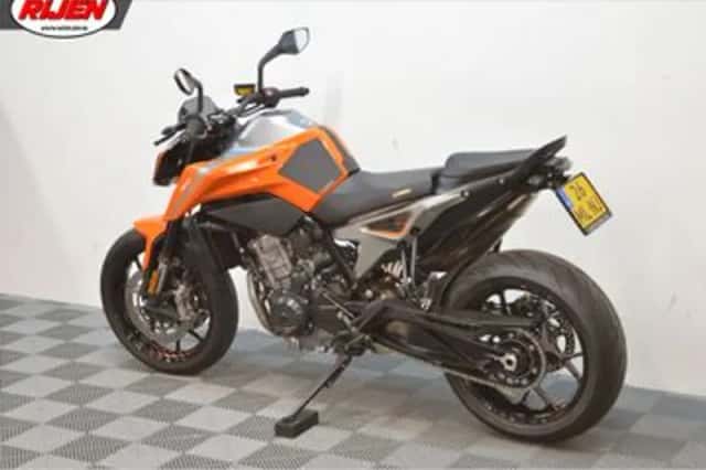 KTM 790 Duke (2020) thumbnail 5