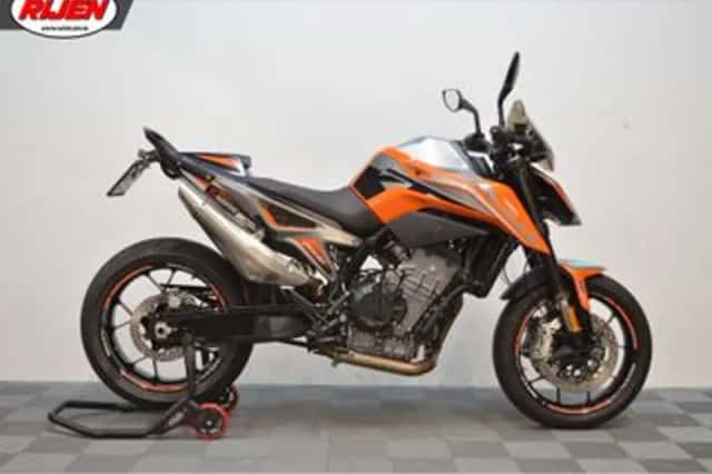 KTM 790 Duke (2018) thumbnail 2