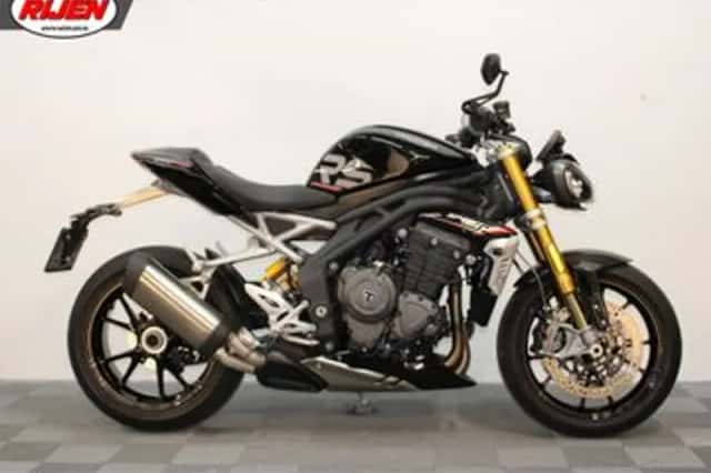 Triumph Speed Triple 1200 RS (2024) thumbnail 2