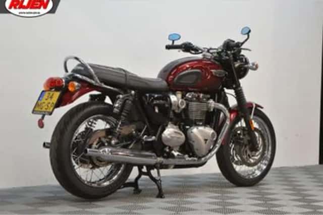 Triumph Bonneville T120 (2016) thumbnail 3