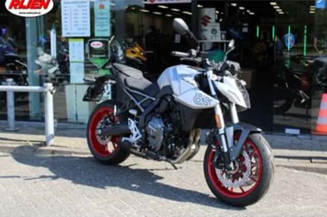 Suzuki GSX-8S (2026) thumbnail 3