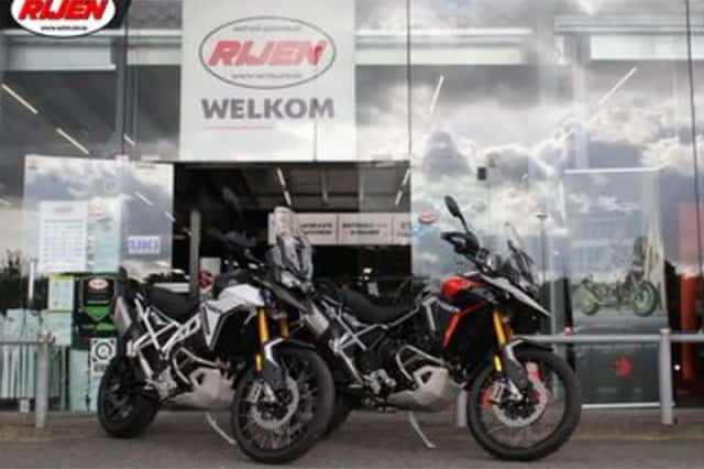 Triumph Tiger 900 Rally PRO (2025) thumbnail 1